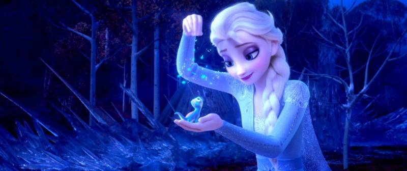 디즈니 페미니즘 신경쓴다고 엘사 바지입혔으면서 화장은 점점 진해지는거 좀 가증스러움 | 인스티즈