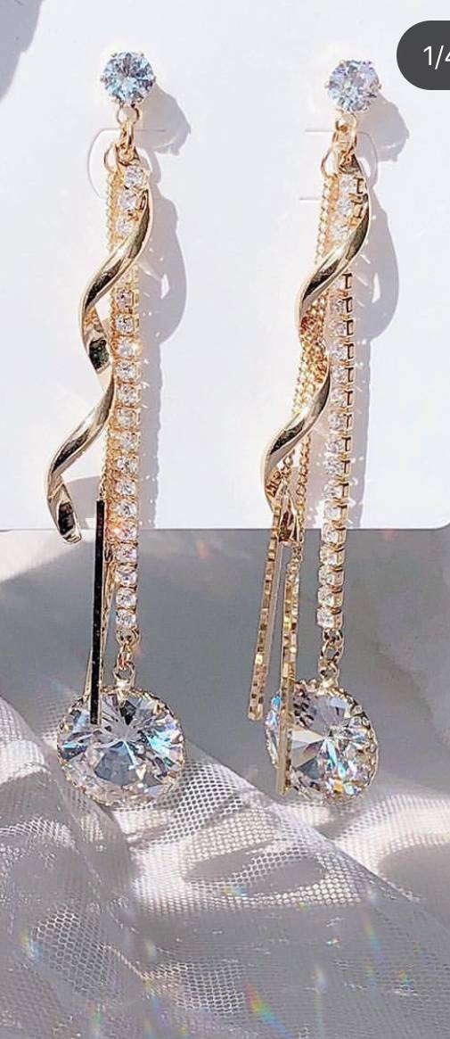 내 귀걸이 너무 화려해..? | 인스티즈