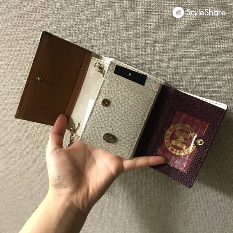 내년 20살 되는데 이 지갑 유치해?? | 인스티즈