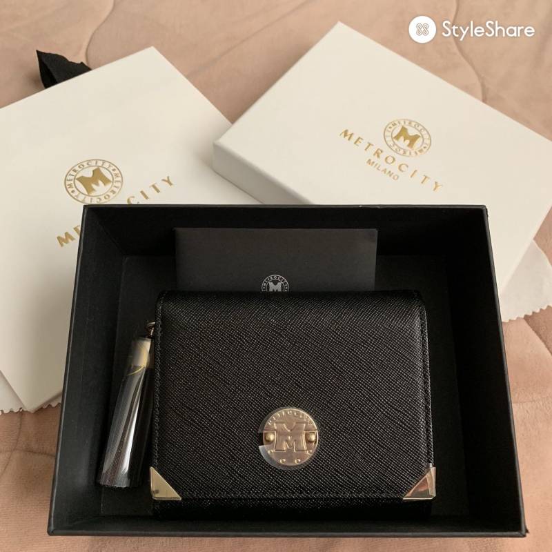 내년 20살 되는데 이 지갑 유치해?? | 인스티즈