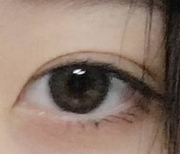 어두운 그레이 렌즈 추천해주라!!! | 인스티즈