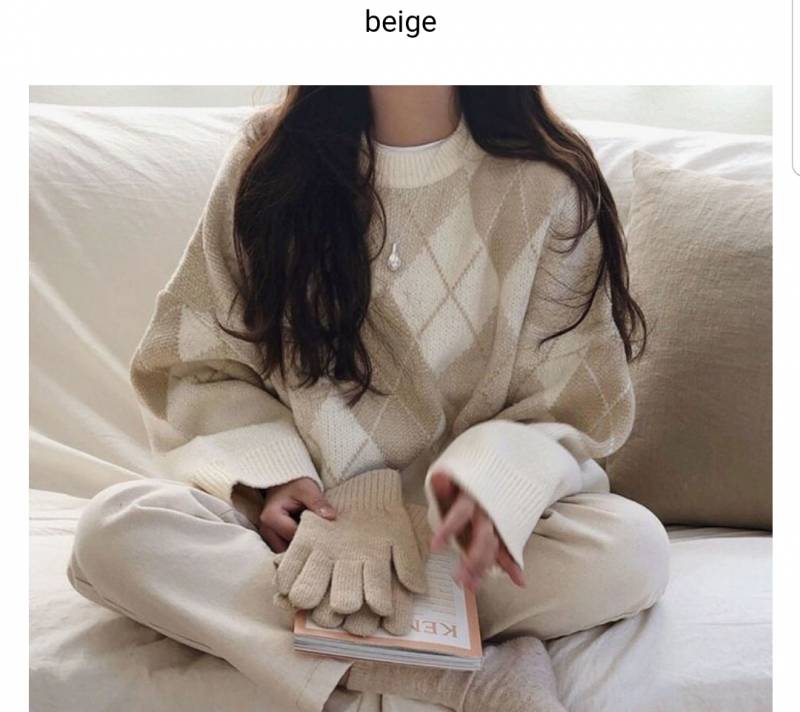 니트 색상 골라줘라!! ღ 둘 다 넘 예뻐서 못고르게써ㅠㅠ | 인스티즈