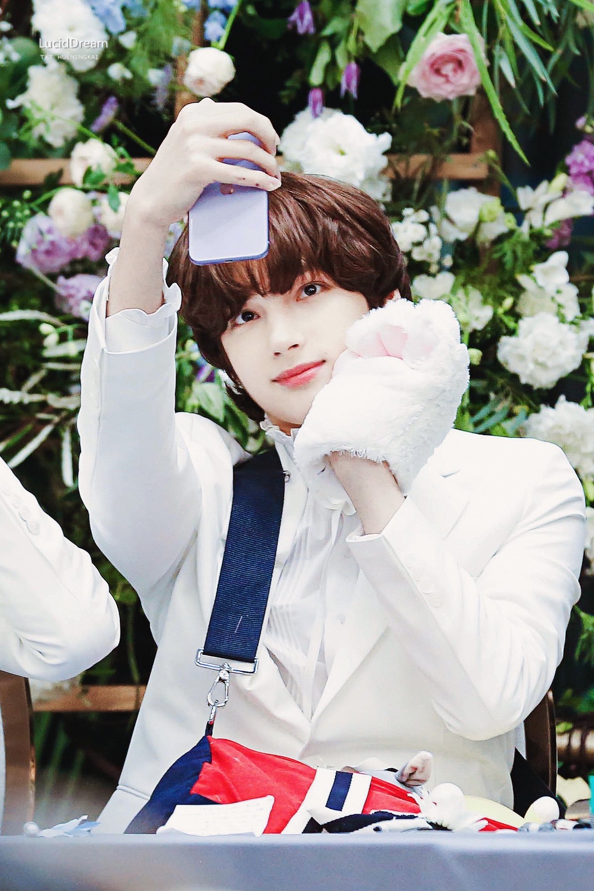 투바투 휴닝카이의 혼혈미+고급짐의 끝판왕은 이날이라고 할수있음 | 인스티즈