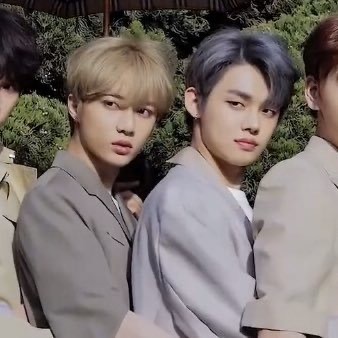 ㄱ 단언컨대 왼른 그림체 차이 분위기 차이 이거 하나 보고 파도 후회 없는 씨피 | 인스티즈