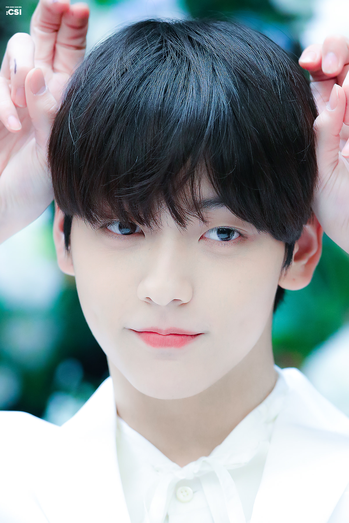 아침이라 사람이 없는 틈을 타 투바투 수빈 | 인스티즈