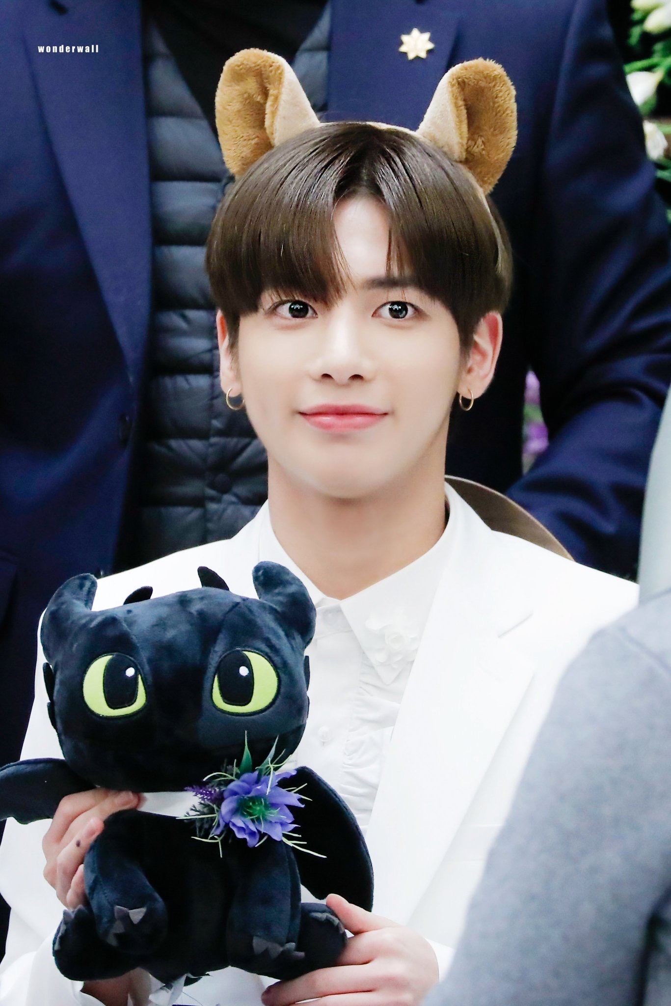 투바투 태현 투슬리스 은근 닮지 않음? | 인스티즈