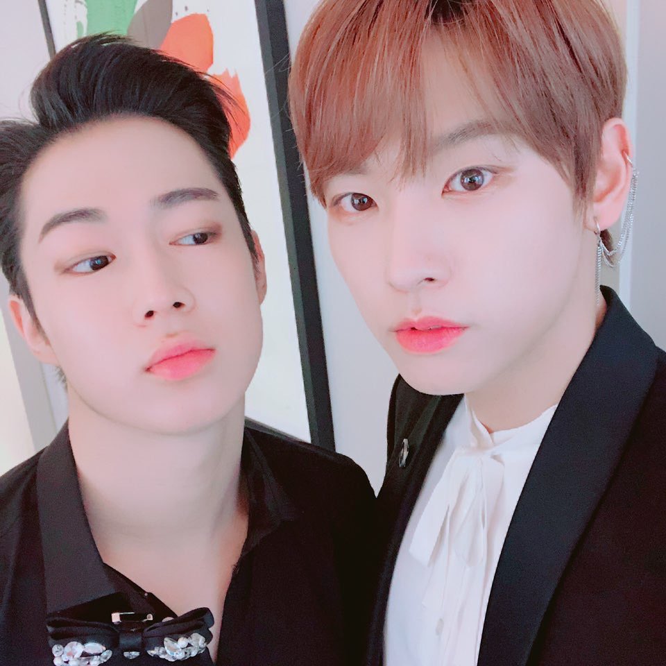 ㄱ 커플셀카는_이렇게.sf9 | 인스티즈