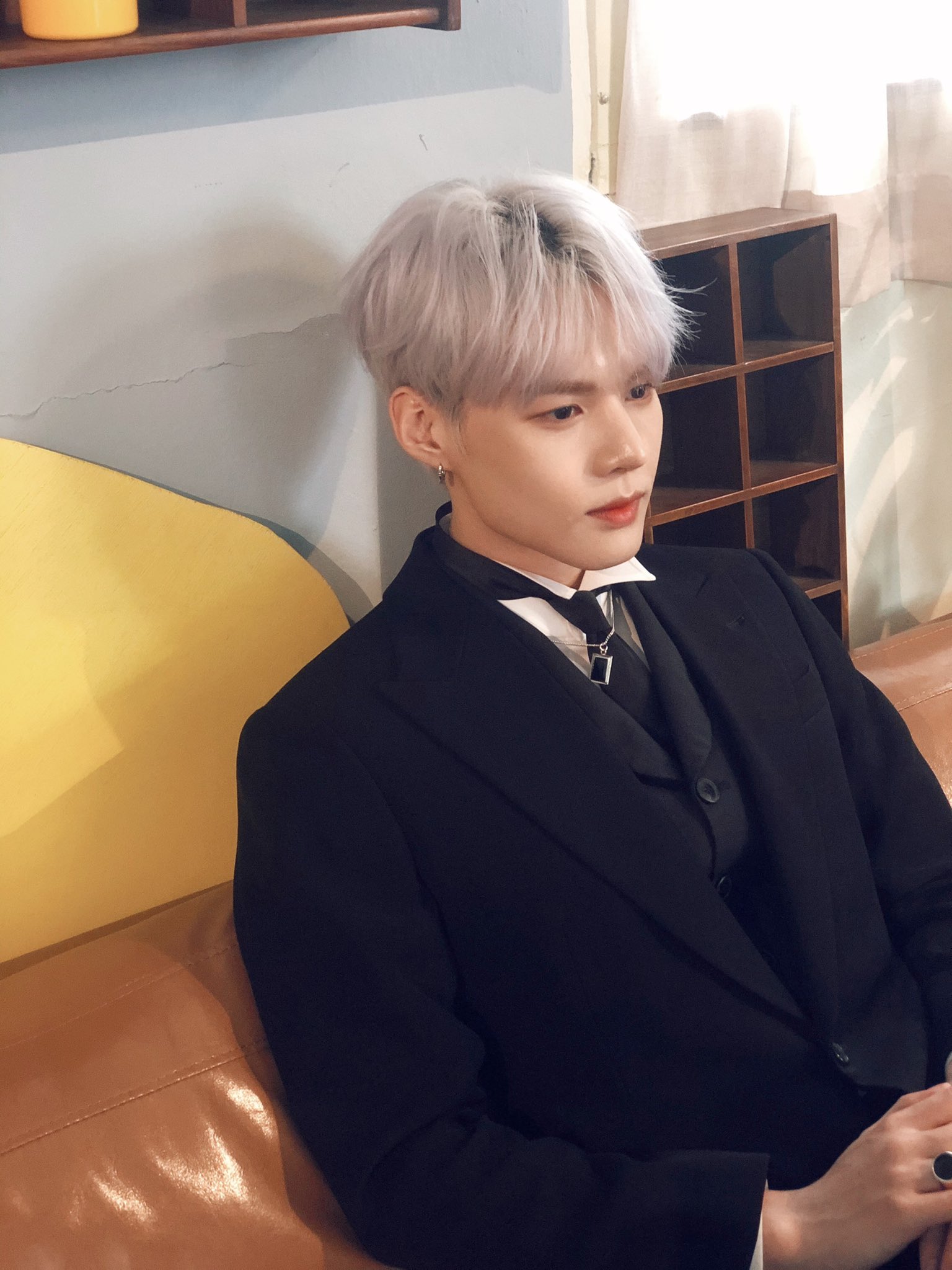 [고르기] 오늘 밤 누구에게 문자를 보내시겠습니까?💙🗝💛 | 인스티즈