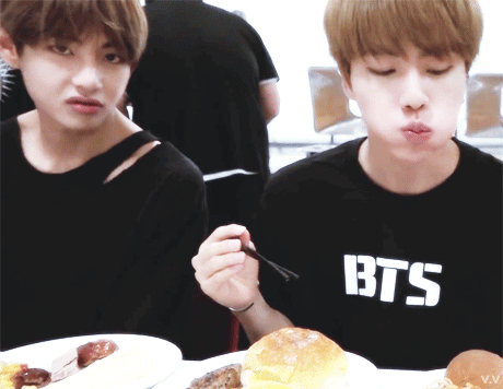 방탄 김석진 먹는데 진심인 편 | 인스티즈