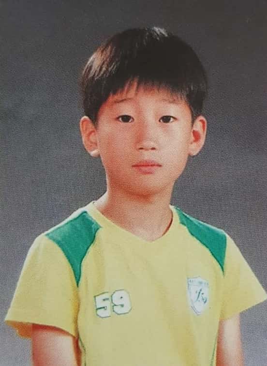 한승우랑 조승연 얘네 같은 초등학교 같은 반이었으면 디지몬파 포켓몬파로 한 번 쯤 투닥 거렸을 거 같애 | 인스티즈