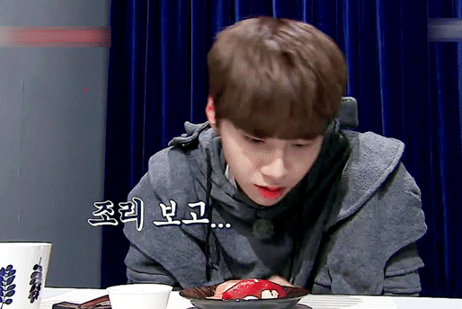 눈 뜨고도 못 보는 이유 | 인스티즈