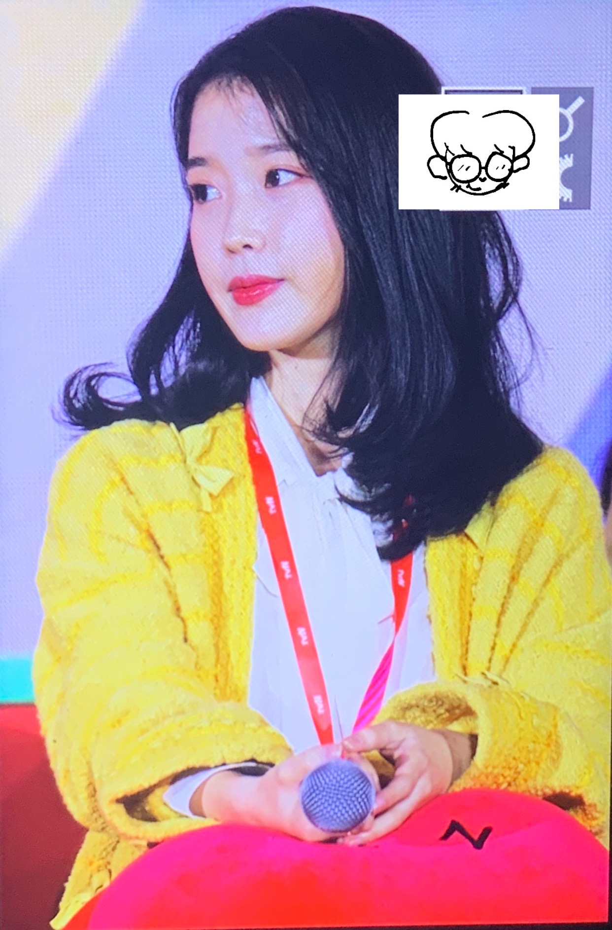 아이유 오늘자 프리뷰 | 인스티즈