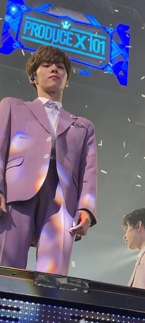 김우석 오늘 뜬 사진 이 날 생각난다 | 인스티즈