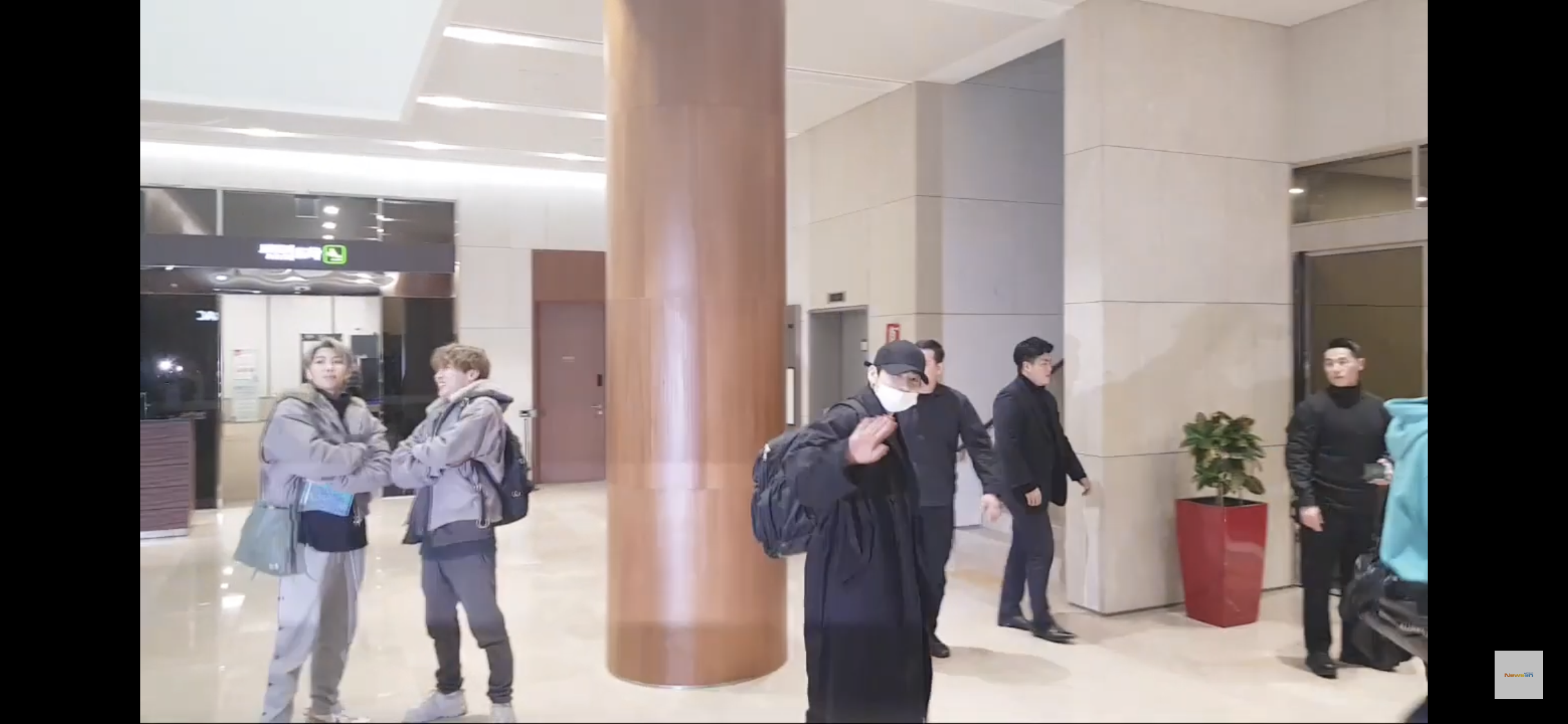 방탄 귀국했엌ㅋㅋㅋㅋㅋㅋㅋㅋㅋㅋㅋㅋㅋㅋㅋㅋ | 인스티즈