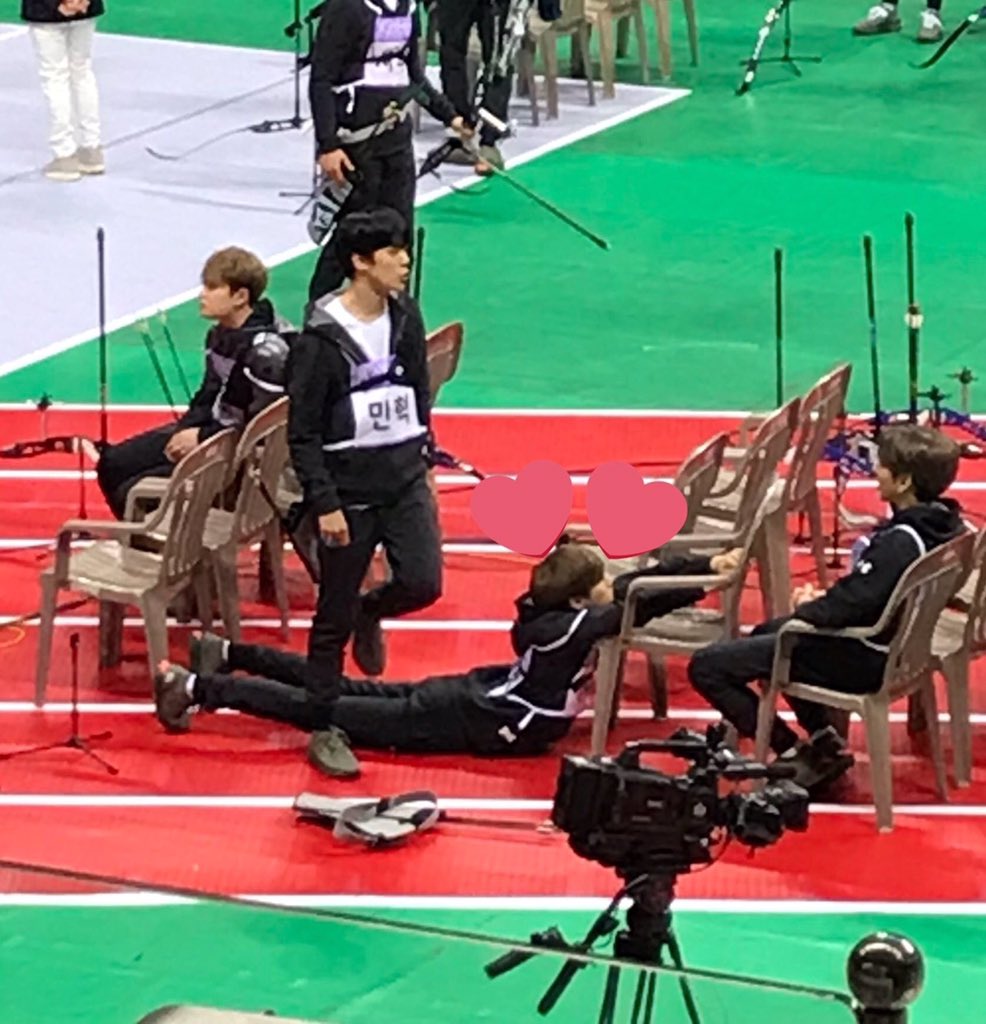 아육대에서 팬들한테 술 마시지말고 집가서 자라고 하는 남돌ㅋㅋㅋㅋㅋ | 인스티즈