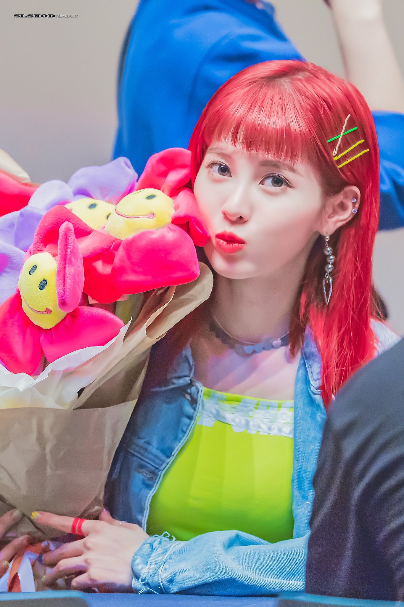 이분 보정 뭔가 디즈니 필터 씌어놓은 것 같아 | 인스티즈