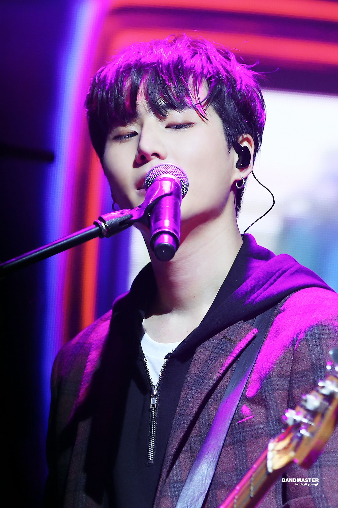 예뻤어 작사가님도 지금쯤 주무시려나.....뭐하시려나 | 인스티즈