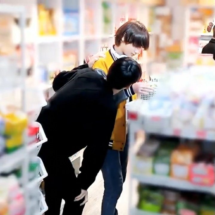 투바투 리더랑 막내 투샷 이거 뭔데... | 인스티즈