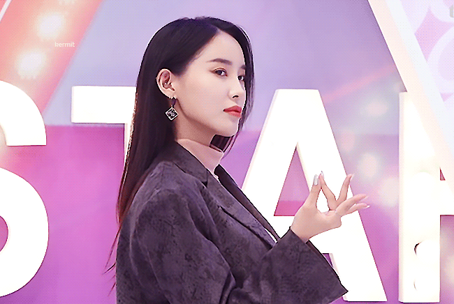 근데 진짜 내 본진 턱 무슨 조각같아 | 인스티즈