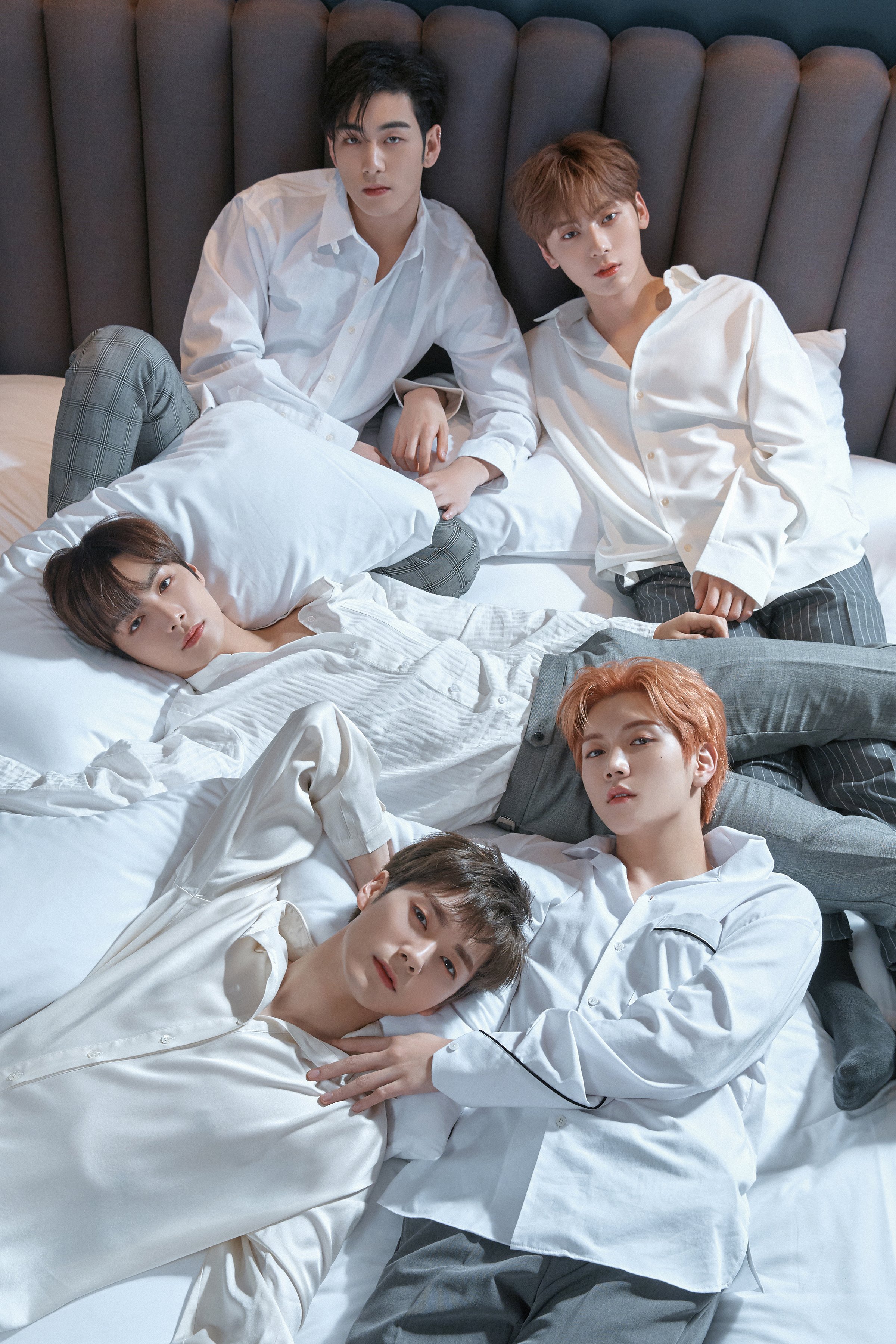 플레디스 뉴이스트 얼굴 믿고 멤버들 종종 눕히는데 | 인스티즈