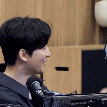 빅스랑 김남길이 한 프레임 안에 있게 될 확률은 없을까... | 인스티즈