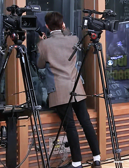 김재환 눕방하면 흰둥이 잠옷에 흰둥이 무드등 ok? | 인스티즈