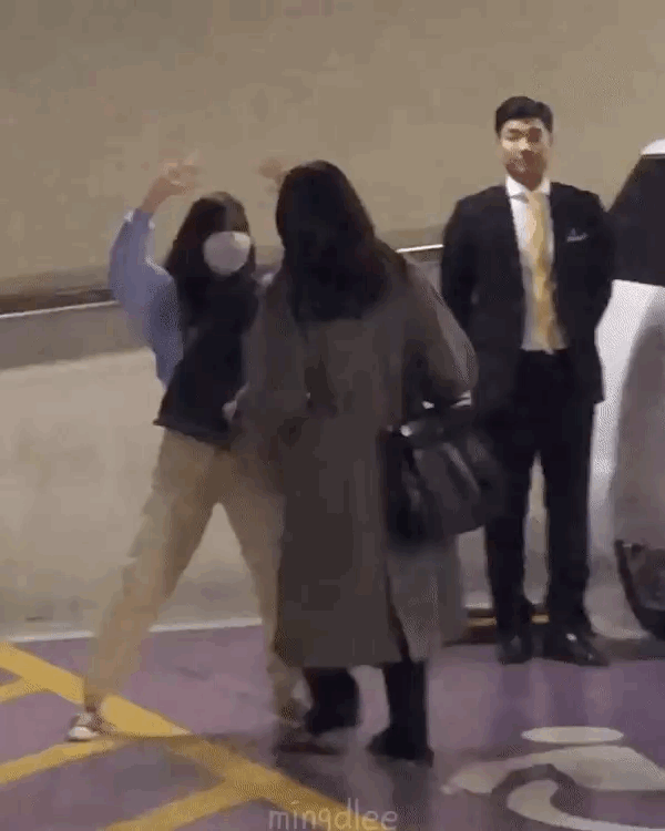 [잡담] 다비치 다음주 월요일에 4년만에 앨범으로 컴백하는데 이해리 결혼소식 | 인스티즈