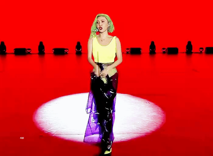 무대 장악력 보여주는 짤 주라 | 인스티즈