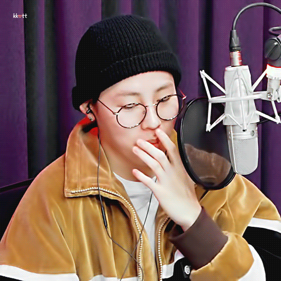 하성운 코랑 입 말랑말랑한거 알아?? | 인스티즈