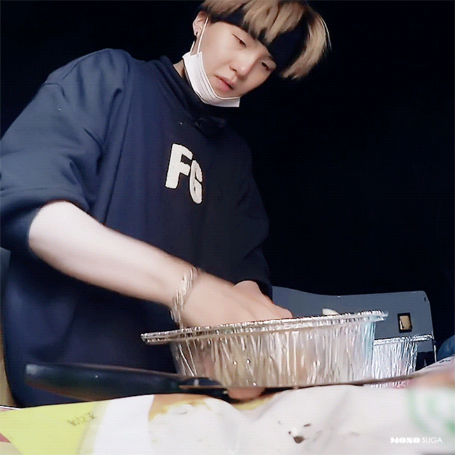 진짜 나 방탄 슈가한테 차이고 지독하게 매달리고 싶다 그리고 어쩌다 잘돼서 결혼하는거지 | 인스티즈