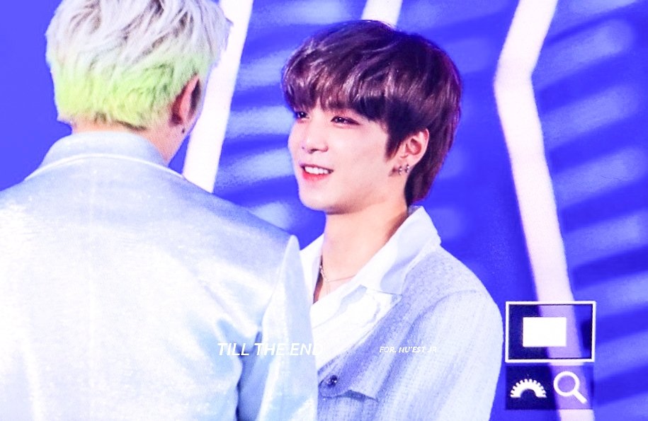 디스패치 어제 가요대전 직찍 보면서 겁나 뿌듯했겠네 | 인스티즈