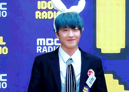 찬희 파란머리 나만 사랑하나...? | 인스티즈