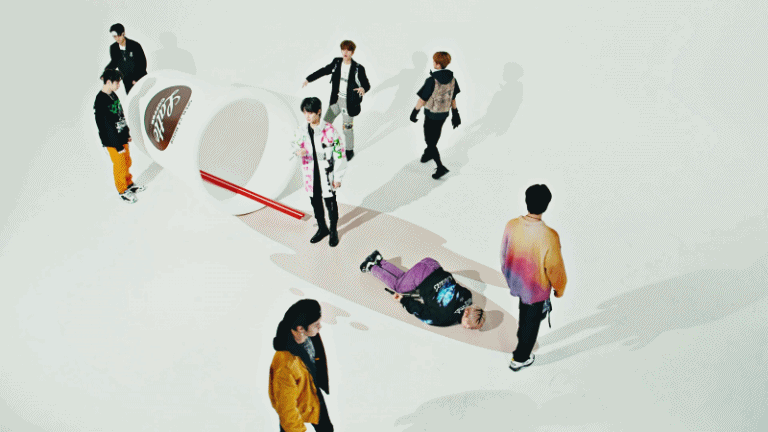 🖤🗝 오늘 6시 스트레이키즈 꼰대(Gone days) 컴백🖤🗝 | 인스티즈