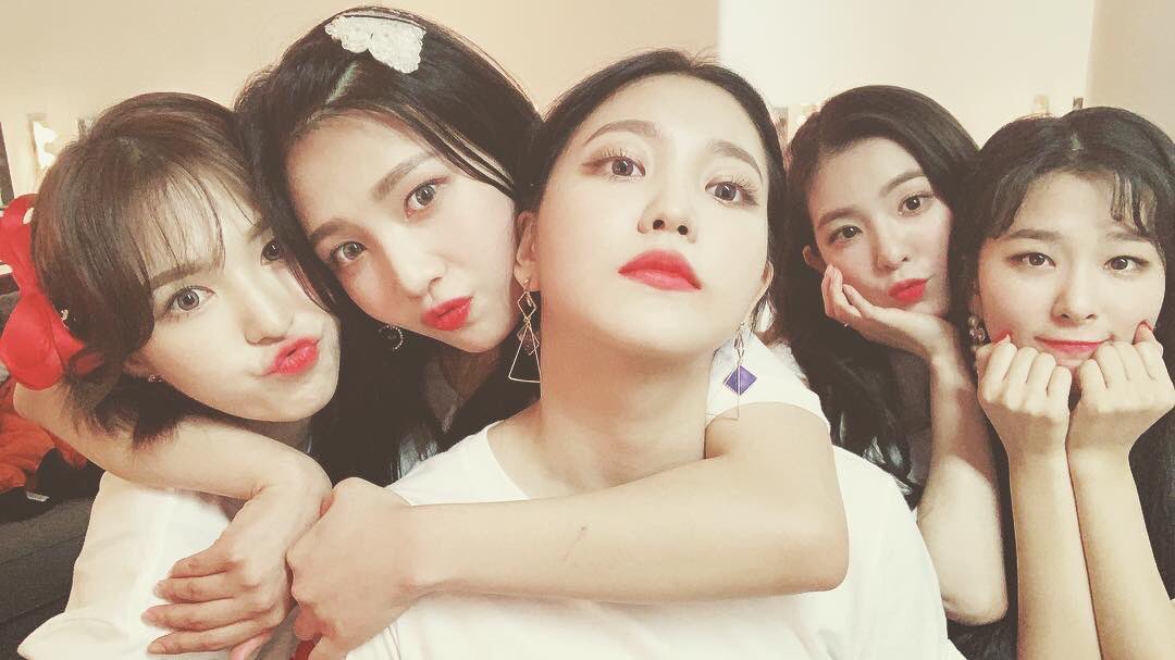 이 다섯명 보고싶어서 진짜 눈물나 | 인스티즈