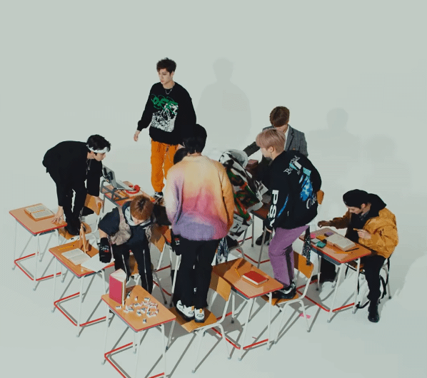 스키즈 뮤비 이 부분 너무 귀엽닼ㅋㅋㅋㅋㅋㅋㅋㅋㅋㅋ | 인스티즈