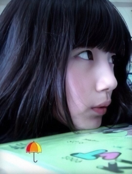 수지,아이유,김요한처럼 청순한데 이목구비 뚜렷한 아이돌 또 누가있을까? | 인스티즈