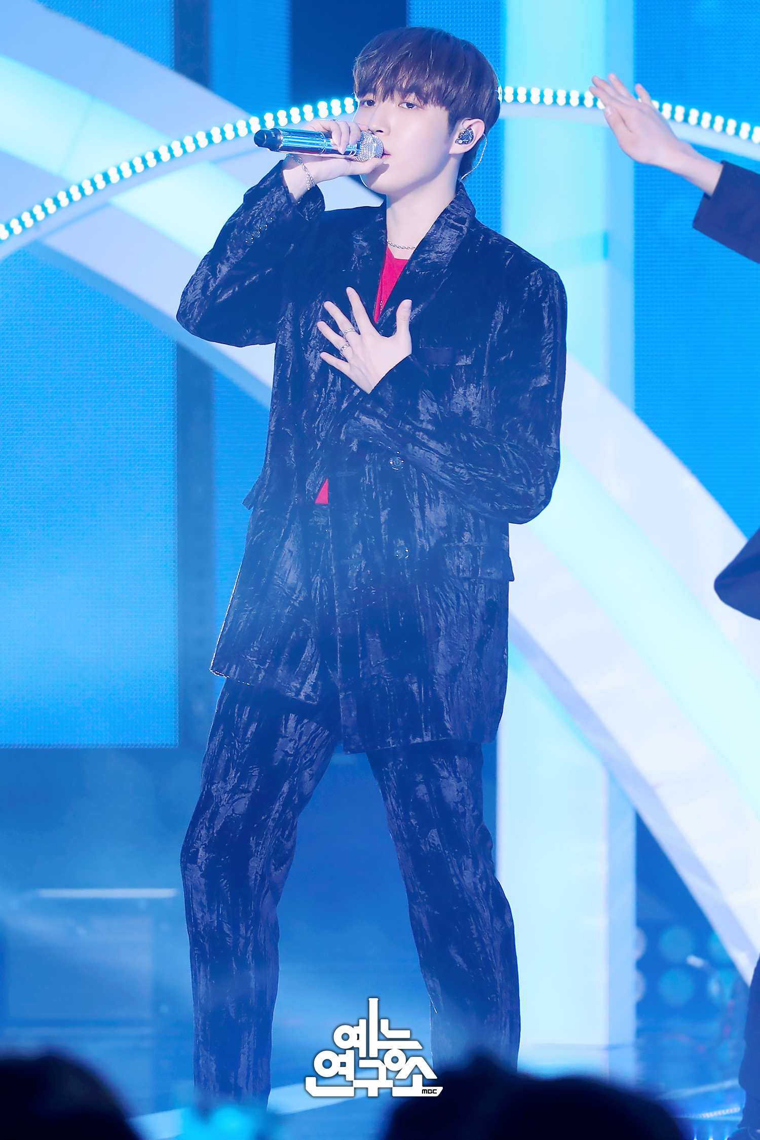 김재환 음중 고화질사진 가져왔다 | 인스티즈