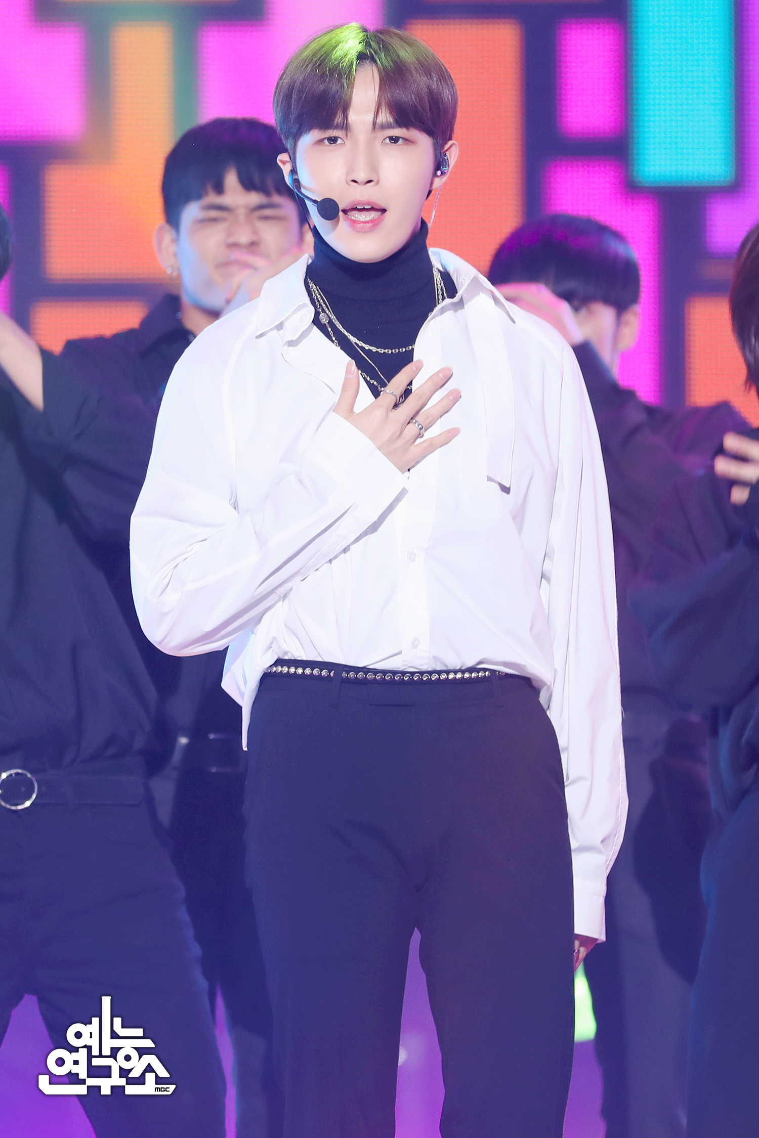 김재환 음중 고화질사진 가져왔다 | 인스티즈