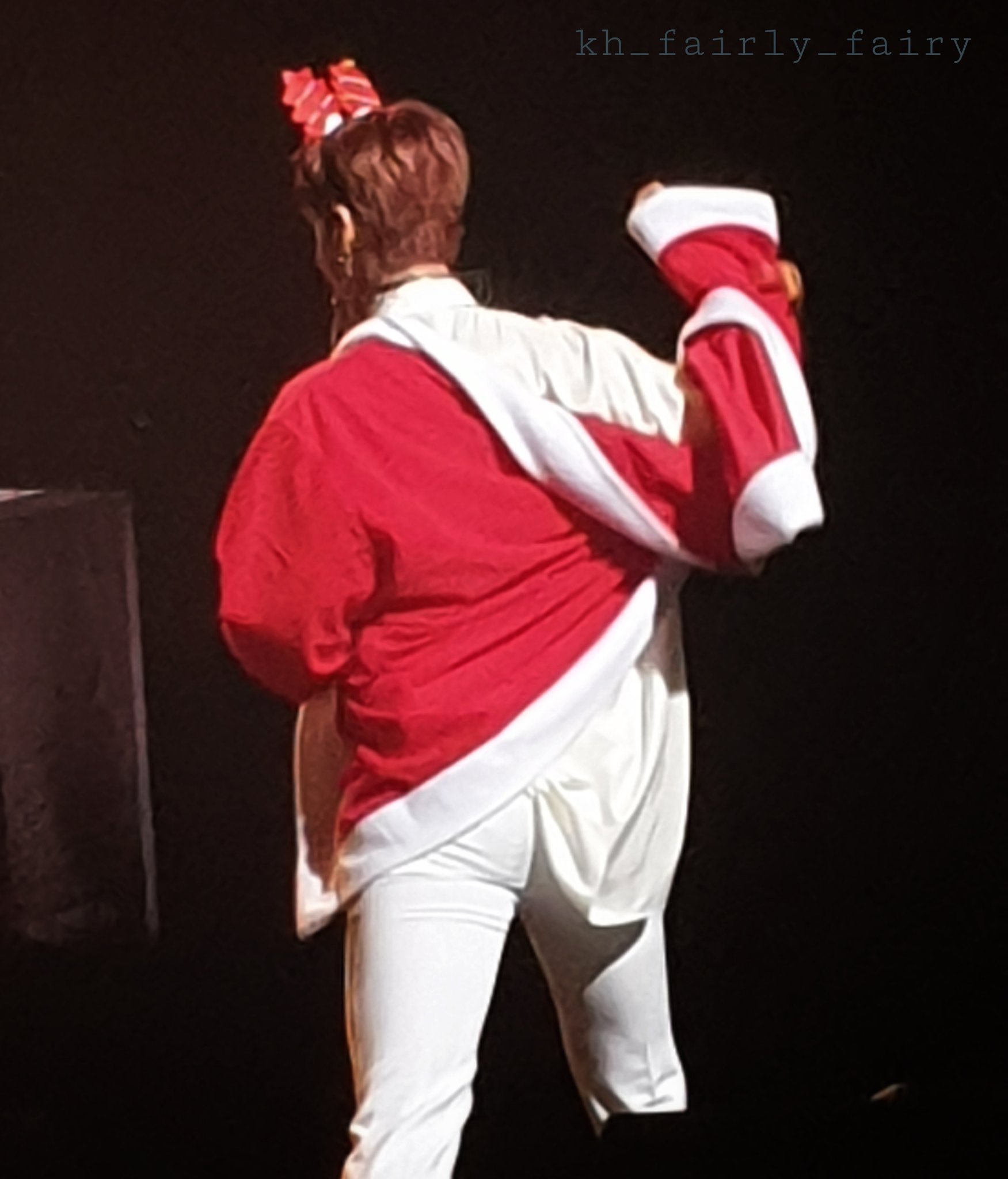 아니 송유빈 뒷모습 강아지에 모에화 시킨거봐 | 인스티즈