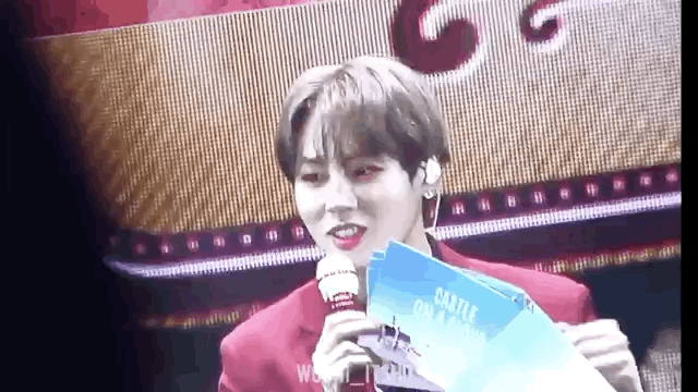 하성운 왜 그렇게 웃어? | 인스티즈