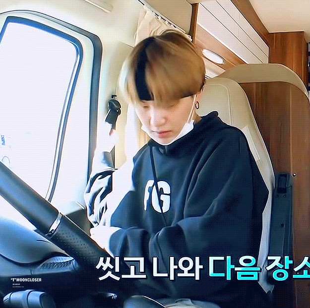 진짜 나 방탄 슈가한테 차이고 지독하게 매달리고 싶다 그리고 어쩌다 잘돼서 결혼하는거지 | 인스티즈