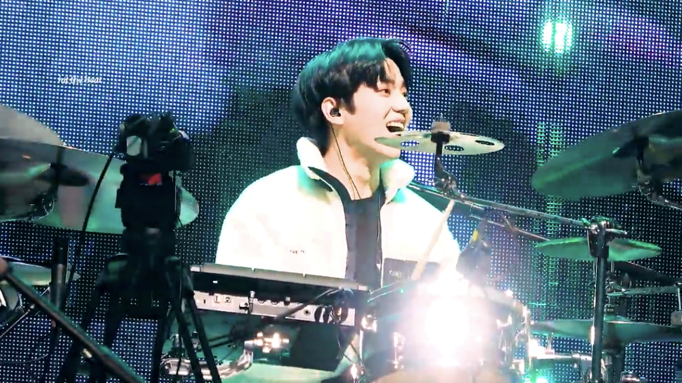 얼떨결에 라이브 해버린 데이식스... | 인스티즈