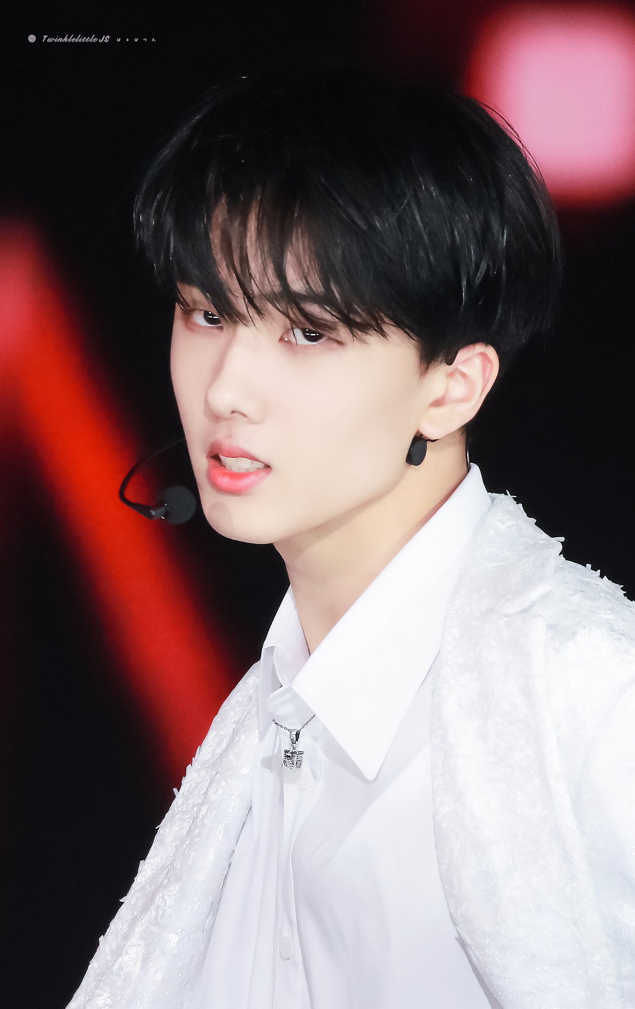 sm이 루키즈로 12살 지성 공개했을 때 | 인스티즈