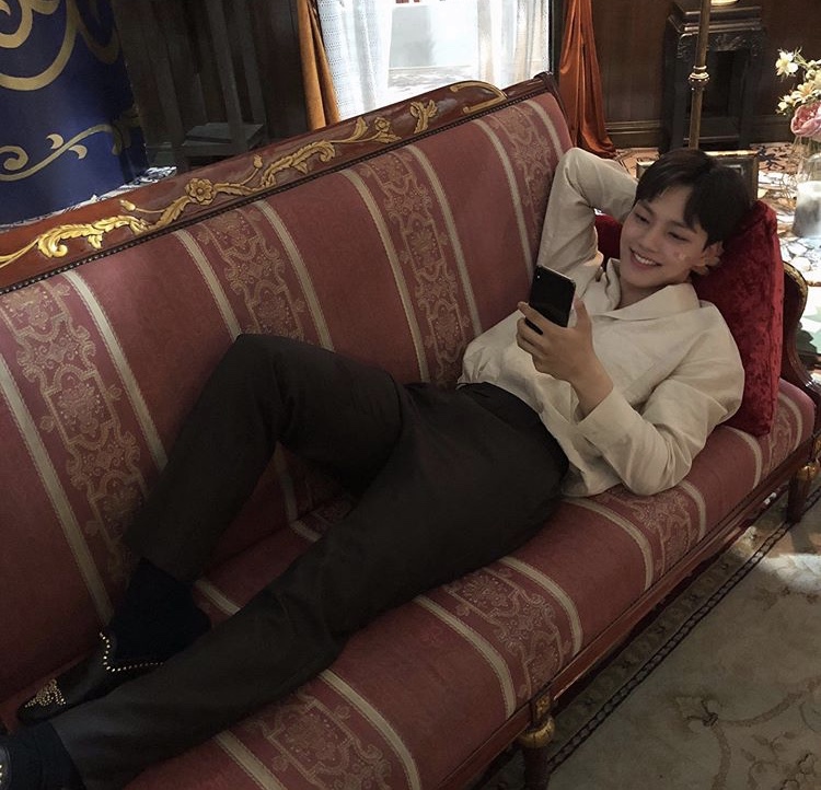 난 호텔 델루나에서 구찬성 이 착장이 제일 좋았어.. 약간 설레는데 왜 설레는지 모르겠어 | 인스티즈