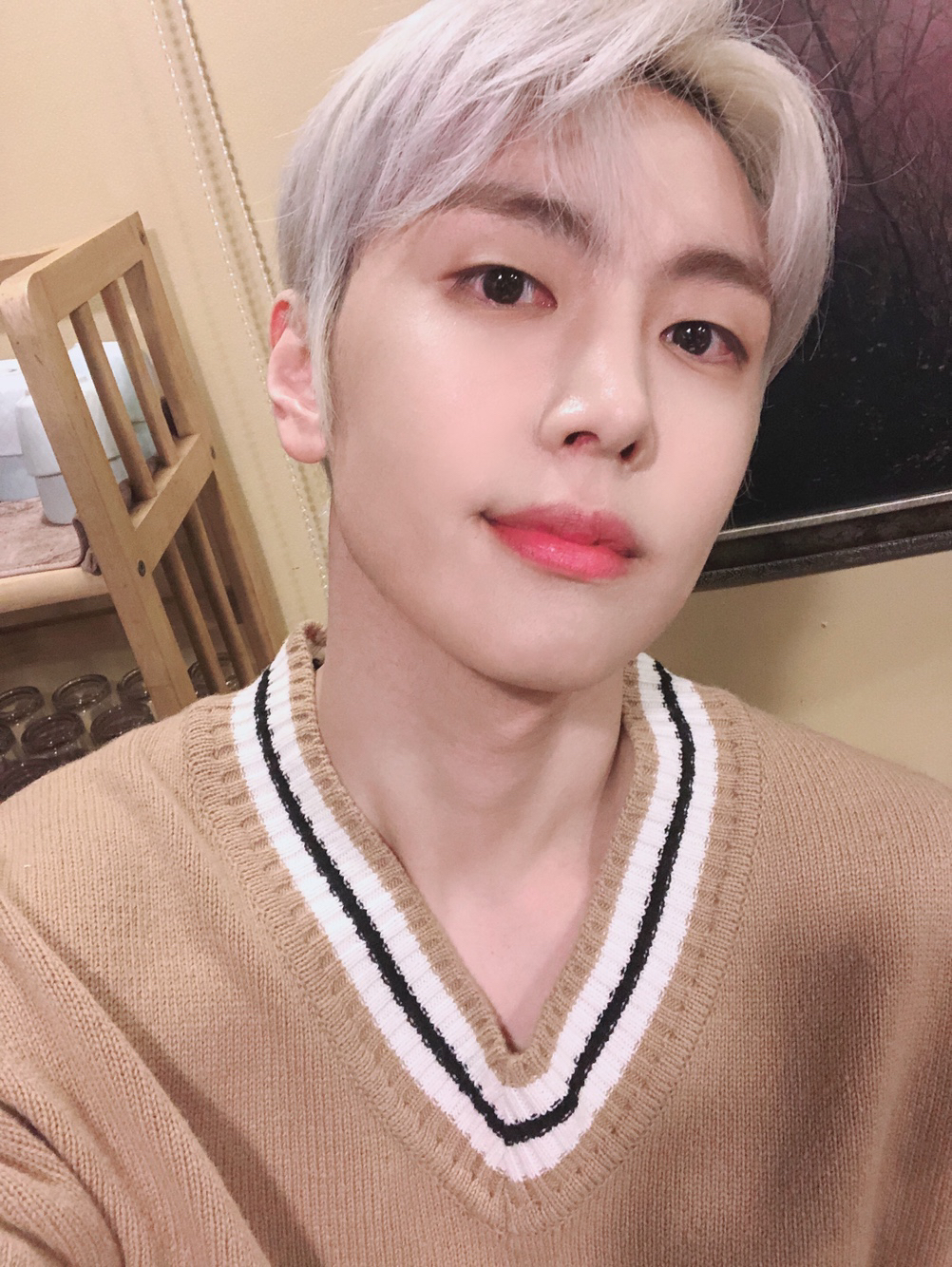 아니 나 너무 발리는게 이재윤 티저랑 뮤비는 파란 머리로 찍어놓고 | 인스티즈