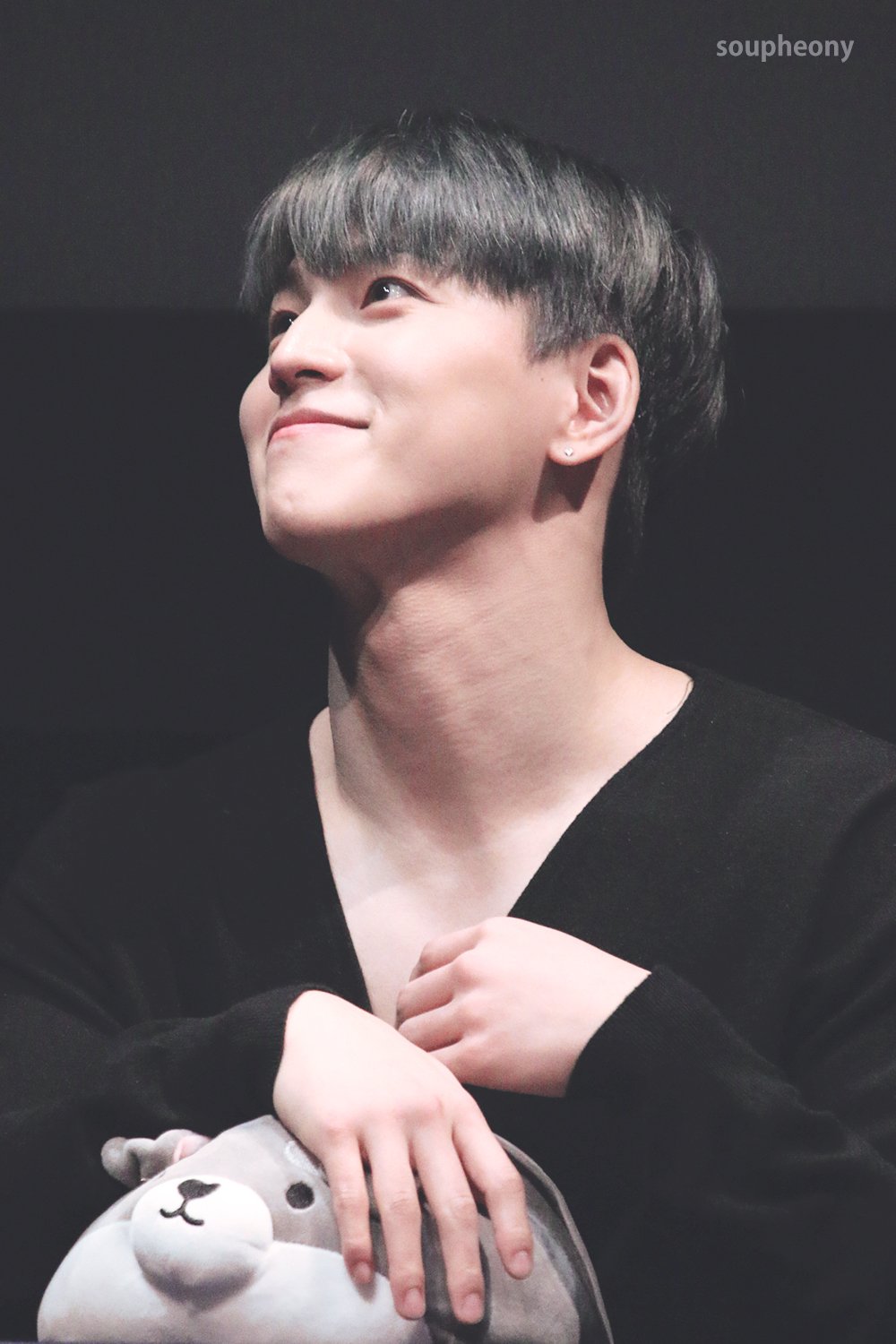 김국헌 팬들 바라보는 눈빛 ㄹㅇ 설레 | 인스티즈