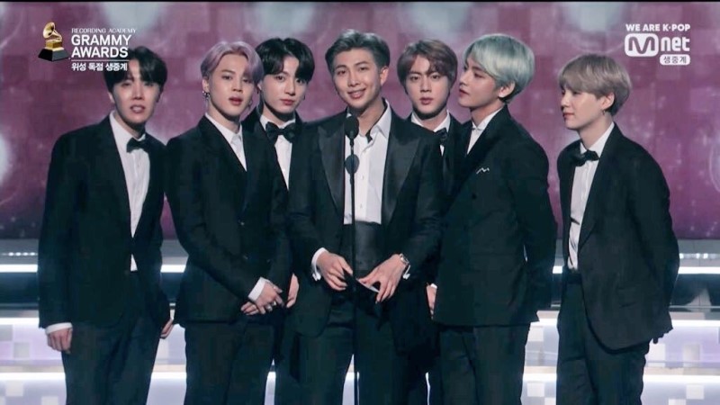 방탄이 가진 특유의 분위기가 있는데 | 인스티즈