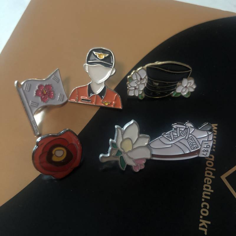 가방에 뱃지 모 달을까 4040 | 인스티즈