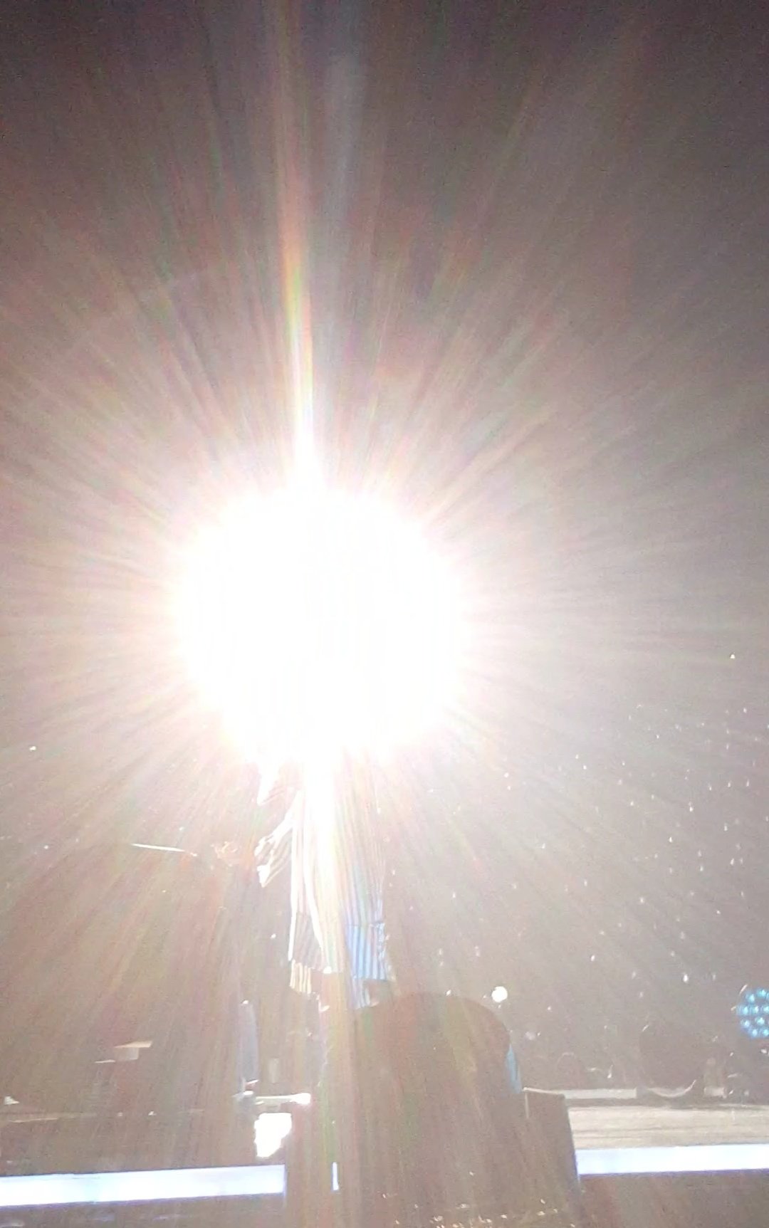 방탄 뷔 실물짤 | 인스티즈