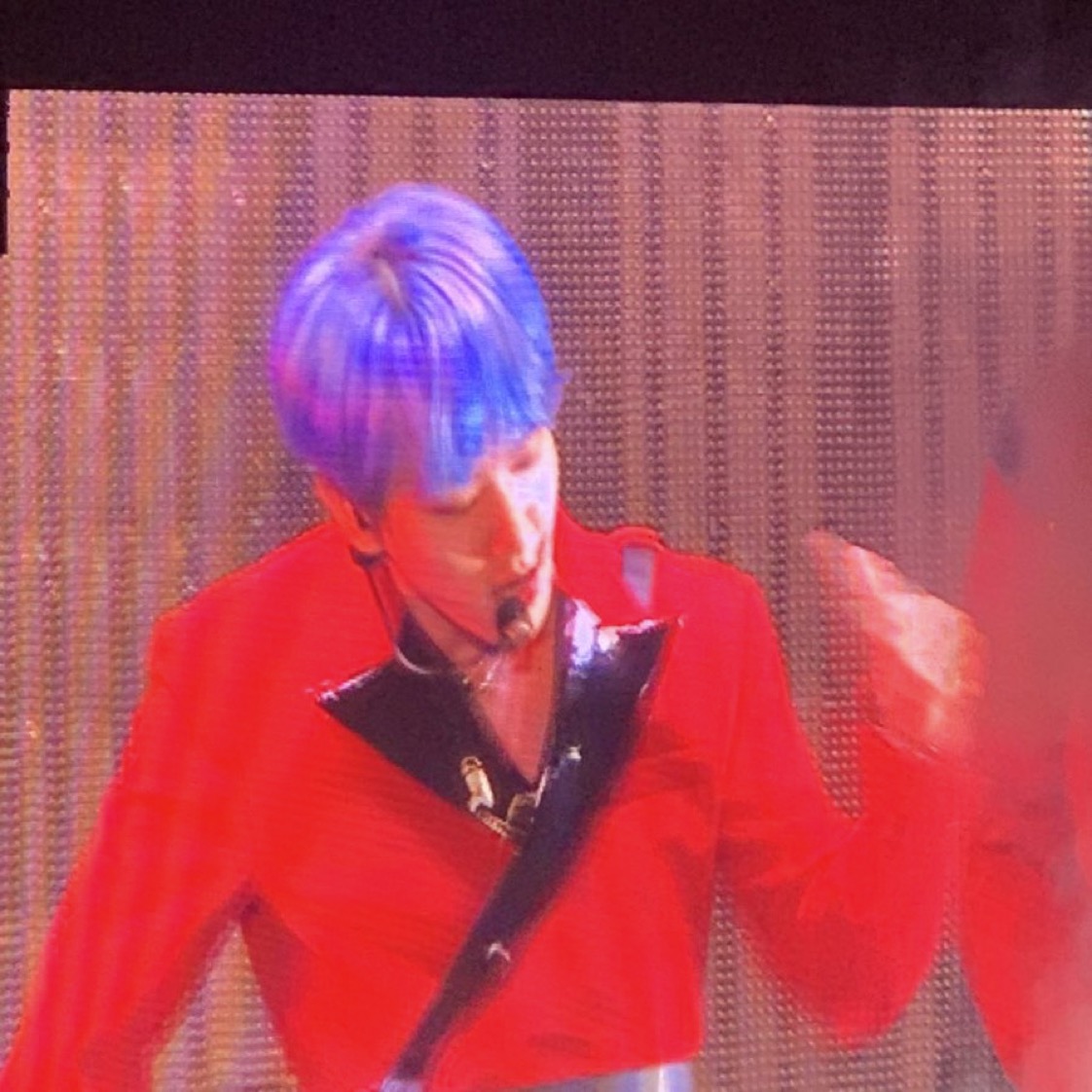 변백현 파란머리 미치ㅣㄴ거아니ㅠ | 인스티즈